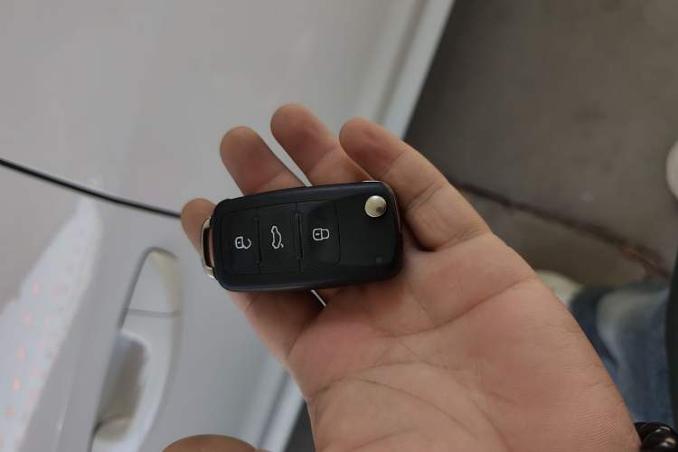 Used Volkswagen Lavida 2019 Lavida Start 1.5L Automatic Trendy Version China VI Standard Vehicle Key