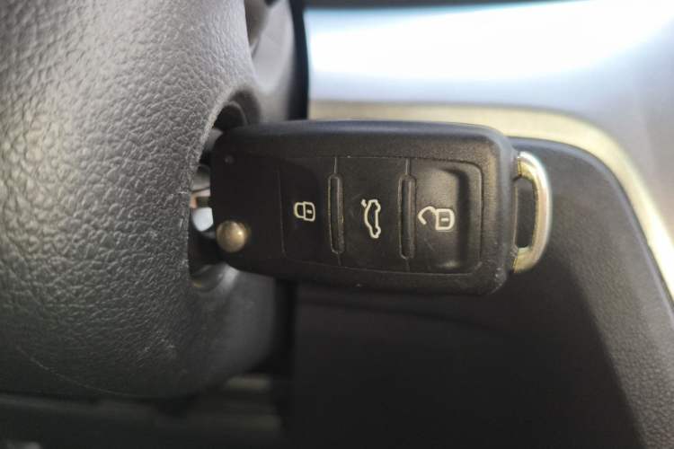 Used Volkswagen Lavida 2019 Lavida Start 1.5L Automatic Comfort Edition China VI Standard Vehicle Key
