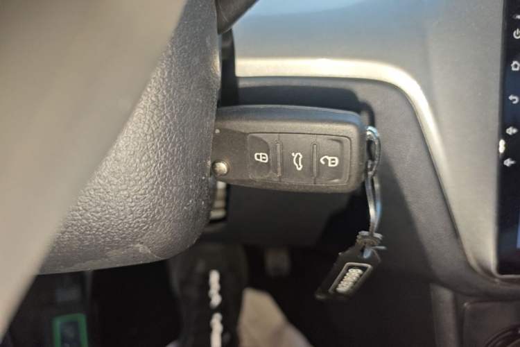 Used Volkswagen Lavida 2019 Lavida Start 1.5L Automatic Trendy Version China VI Standard Vehicle Key