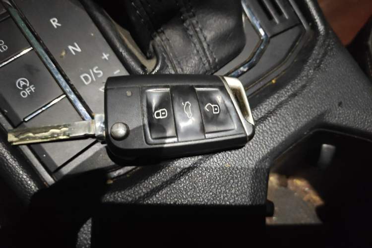 Used Volkswagen Lavida 2019 1.5L Automatic Comfort Edition China VI Standard Vehicle Key