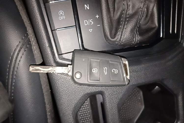 Used Volkswagen Lavida 2019 1.5L Automatic Comfort Edition China VI Standard Vehicle Key
