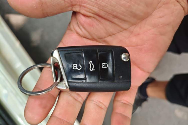 Used Volkswagen Lavida 2019 1.5L Automatic Comfort Edition China VI Standard Vehicle Key