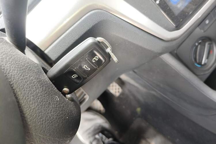 Used Volkswagen Lavida 2019 Lavida Start 1.5L Automatic Trendy Version China VI Standard Vehicle Key