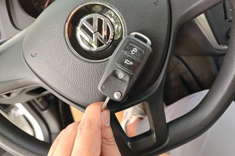 Used Volkswagen Lavida 2019 Lavida Start 1.5L Automatic Trendy Version China VI Standard Vehicle Key