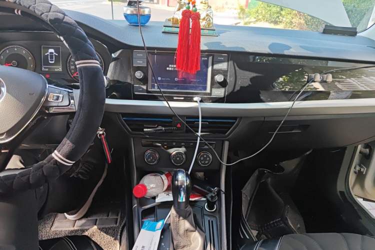 Used Volkswagen Lavida 2019 1.5L Automatic Vision Edition China VI Standard Audio And AC Panel