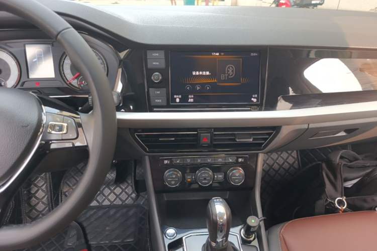 Used Volkswagen Lavida 2019 280TSI DSG Luxury Edition China VI Standard Audio And AC Panel