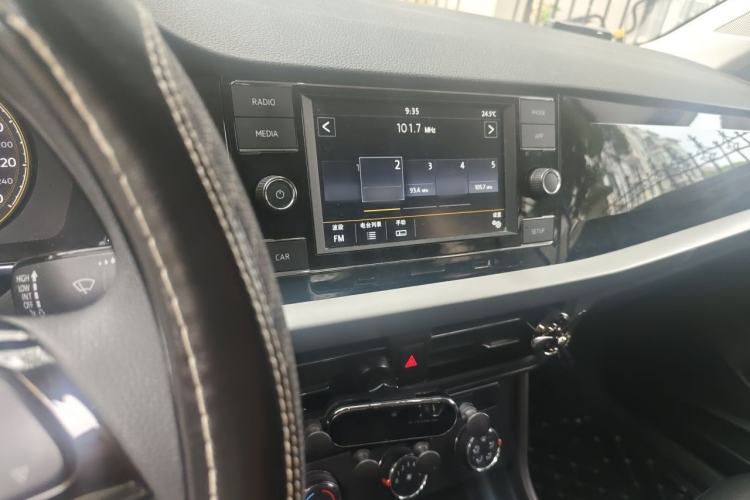 Used Volkswagen Lavida 2019 1.5L Automatic Comfort Edition China VI Standard Audio And AC Panel