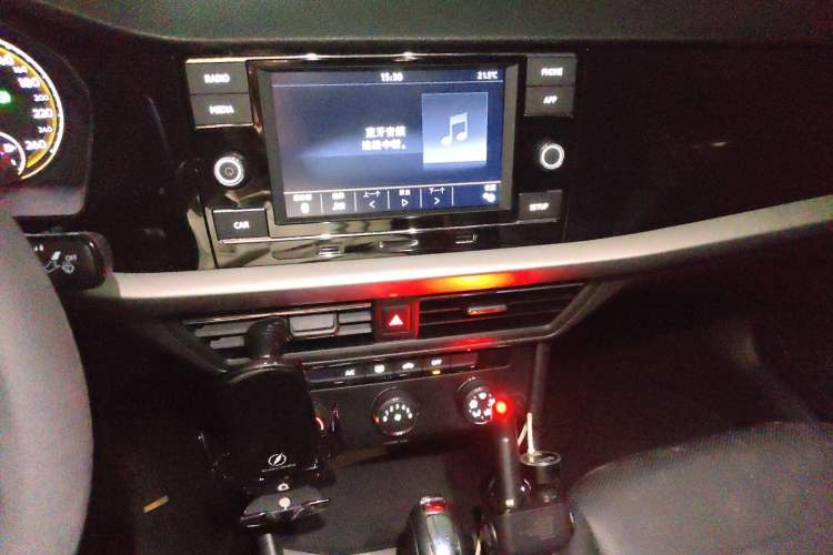 Used Volkswagen Lavida 2019 1.5L Automatic Comfort Edition China VI Standard Audio And AC Panel