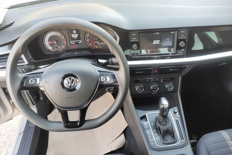 Used Volkswagen Lavida 2019 280TSI DSG Comfort Edition China VI standard Center Console