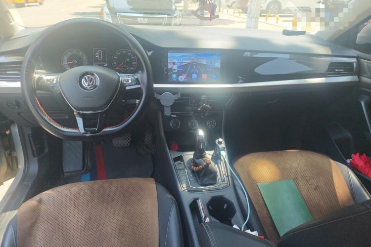Used Volkswagen Lavida 2019 280TSI DSG Comfort Edition China VI standard Center Console