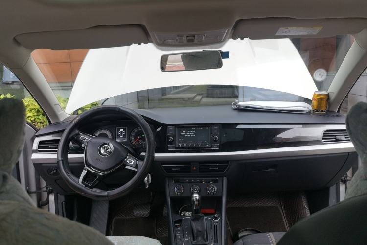 Used Volkswagen Lavida 2019 280TSI DSG Comfort Edition China VI standard Center Console