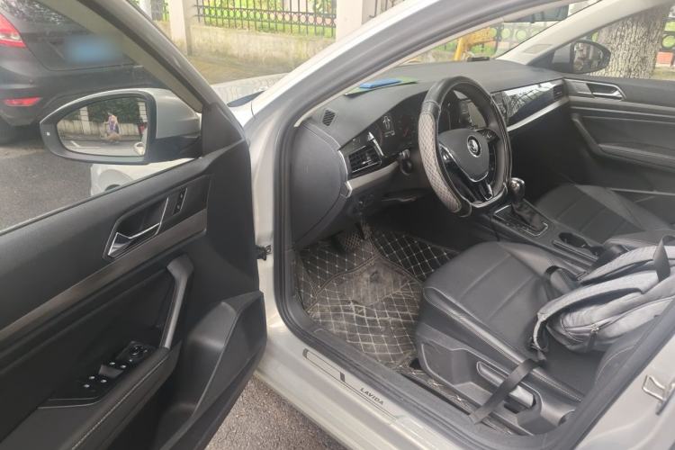 Used Volkswagen Lavida 2019 1.5L Automatic Comfort Edition China VI Standard Driver Seat