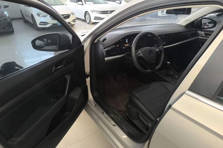 Used Volkswagen Lavida 2019 1.5L Automatic Comfort Edition China VI Standard Driver Seat