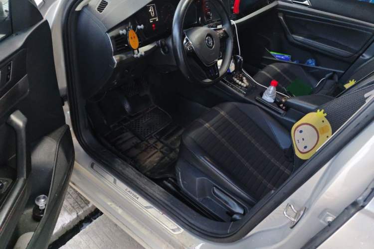 Used Volkswagen Lavida 2019 280TSI DSG Comfort Edition China VI standard Driver Seat