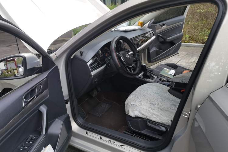 Used Volkswagen Lavida 2019 280TSI DSG Comfort Edition China VI standard Driver Seat
