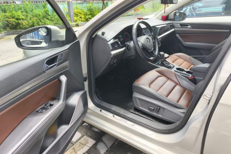 Used Volkswagen Lavida 2019 280TSI DSG Luxury Edition China VI Standard Driver Seat