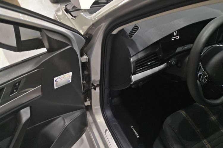 Used Volkswagen Lavida 2019 280TSI DSG Comfort Edition China VI standard Driver Seat