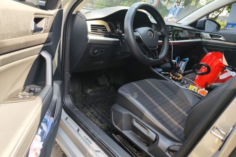 Used Volkswagen Lavida 2019 280TSI DSG Comfort Edition China VI standard Driver Seat