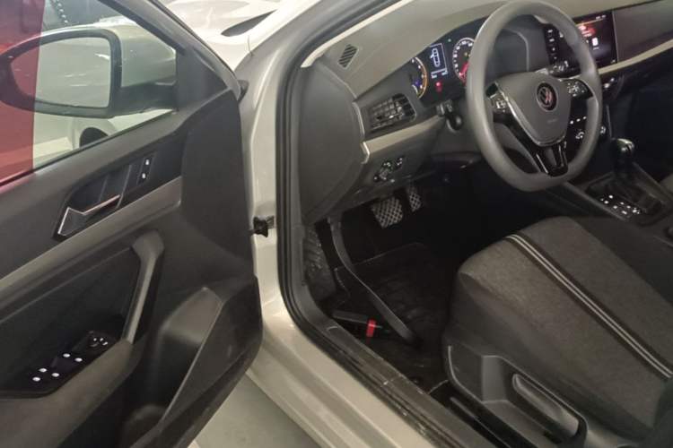 Used Volkswagen Lavida 2019 1.5L Automatic Comfort Edition China VI Standard Driver Seat