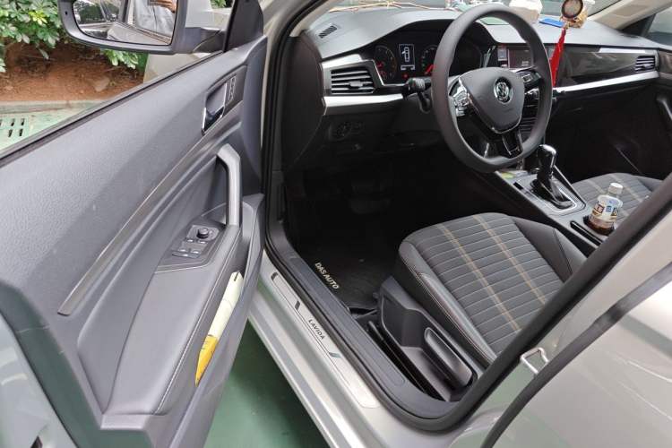 Used Volkswagen Lavida 2019 280TSI DSG Comfort Edition China VI standard Driver Seat