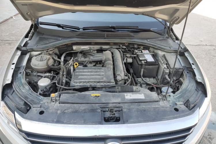 Used Volkswagen Lavida 2019 280TSI DSG Comfort Edition China VI standard Engine Bay