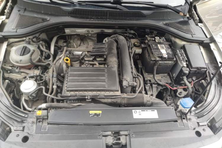 Used Volkswagen Lavida 2019 280TSI DSG Comfort Edition China VI standard Engine Bay