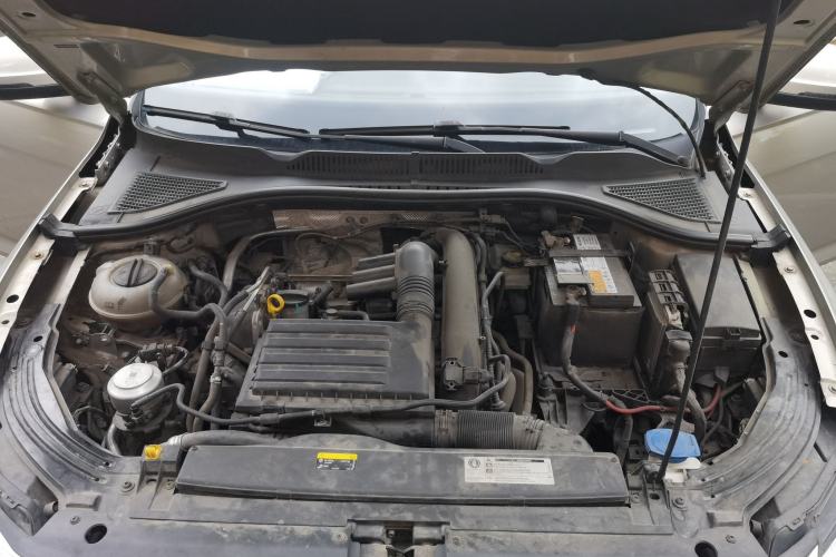 Used Volkswagen Lavida 2019 280TSI DSG Comfort Edition China VI standard Engine Bay