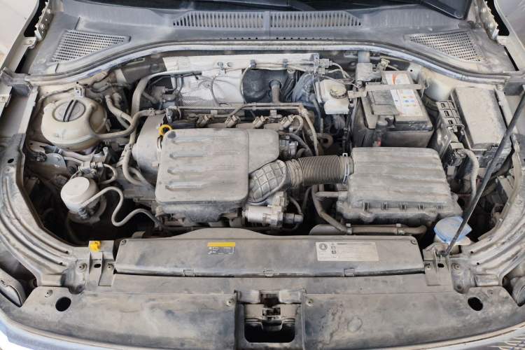 Used Volkswagen Lavida 2019 1.5L Automatic Comfort Edition China VI Standard Engine Bay