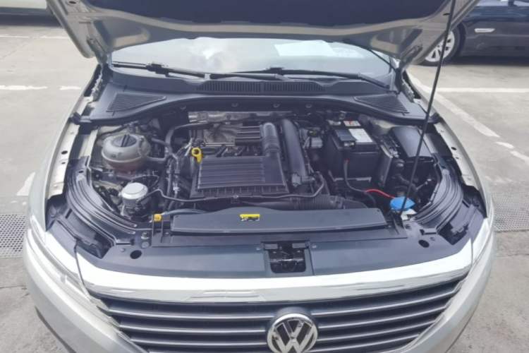 Used Volkswagen Lavida 2019 280TSI DSG Comfort Edition China VI standard Engine Bay