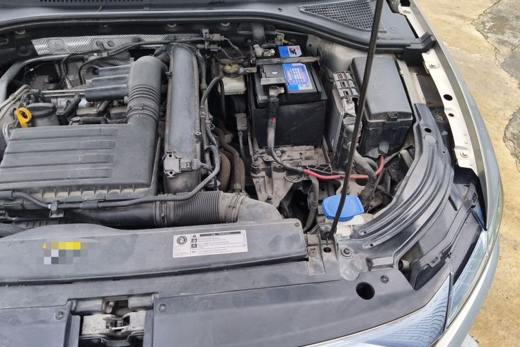 Used Volkswagen Lavida 2019 280TSI DSG Comfort Edition China VI standard Engine Bay Left