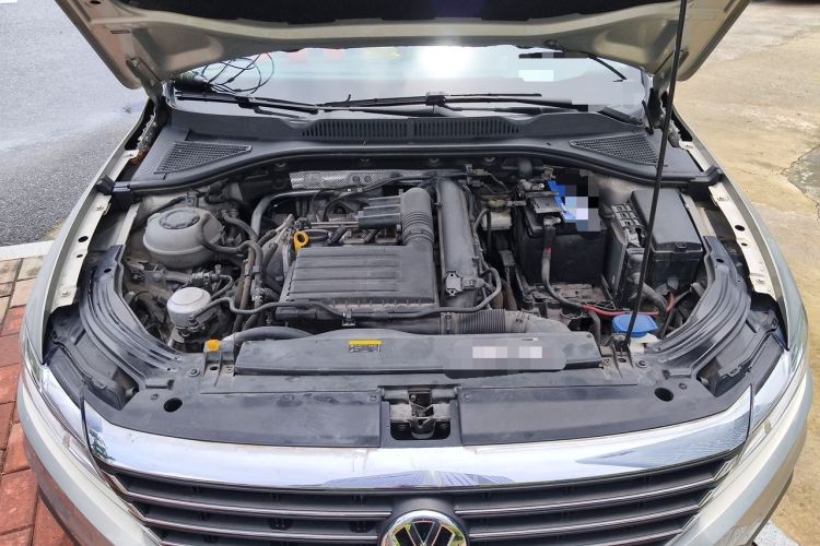 Used Volkswagen Lavida 2019 280TSI DSG Comfort Edition China VI standard Engine Bay