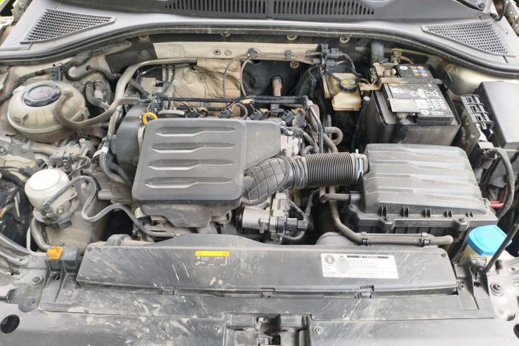 Used Volkswagen Lavida 2019 1.5L Automatic Vision Edition China VI Standard Engine Bay