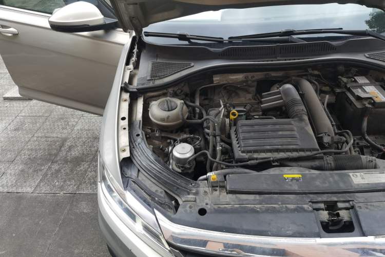 Used Volkswagen Lavida 2019 280TSI DSG Comfort Edition China VI standard Engine Bay Right