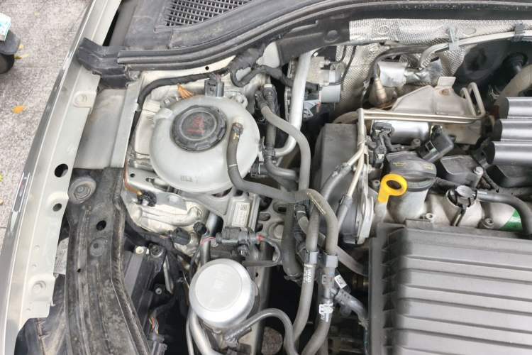 Used Volkswagen Lavida 2019 280TSI DSG Luxury Edition China VI Standard Engine Bay Right