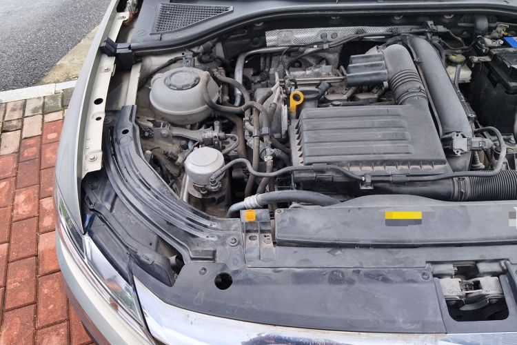 Used Volkswagen Lavida 2019 280TSI DSG Comfort Edition China VI standard Engine Bay Right