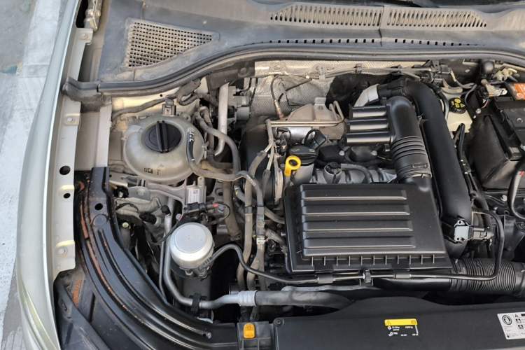 Used Volkswagen Lavida 2019 280TSI DSG Luxury Edition China VI Standard Engine Bay Right