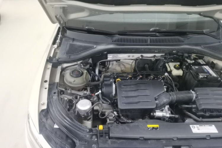 Used Volkswagen Lavida 2019 1.5L Automatic Fashion Edition China VI Engine Bay Right