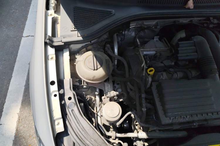 Used Volkswagen Lavida 2019 280TSI DSG Comfort Edition China VI standard Engine Bay Right