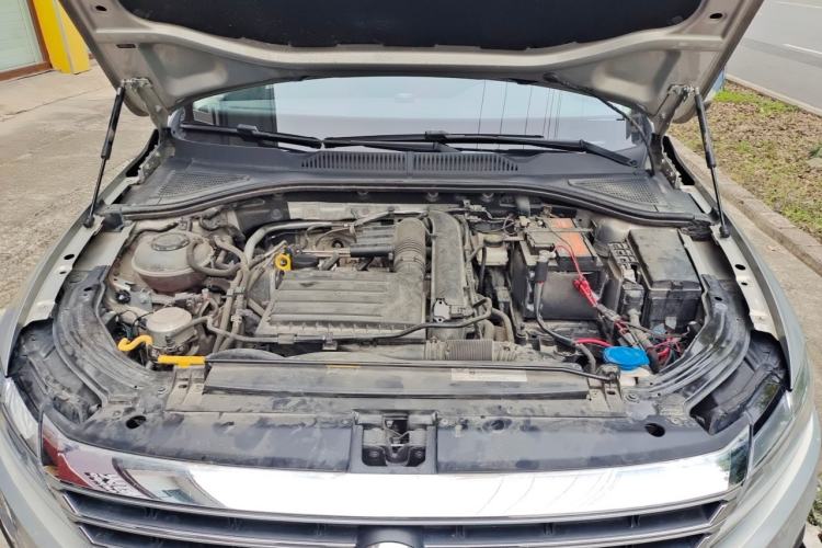 Used Volkswagen Lavida 2019 280TSI DSG Luxury Edition China VI Standard Engine Bay