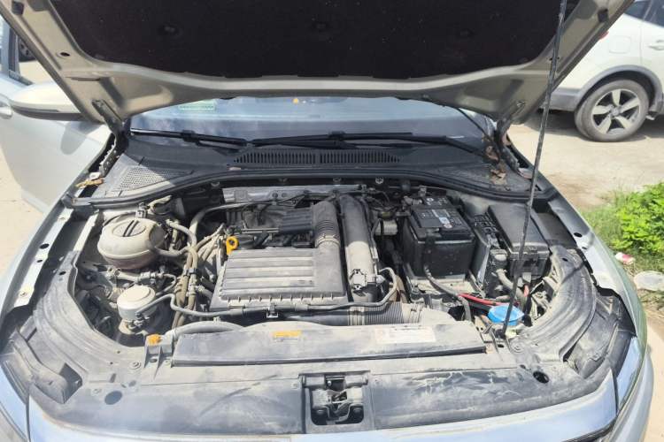 Used Volkswagen Lavida 2019 280TSI DSG Comfort Edition China VI standard Engine Bay
