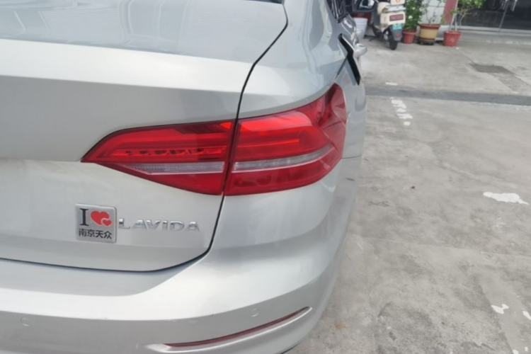 Used Volkswagen Lavida 2019 280TSI DSG Comfort Edition China VI standard Exterior 3