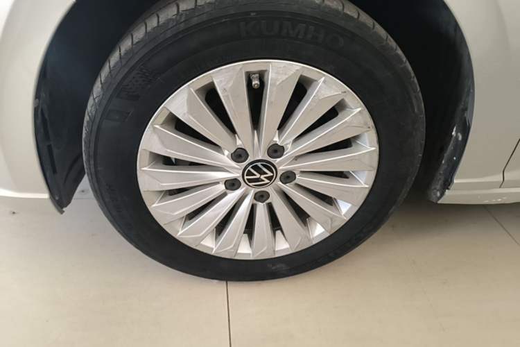 Used Volkswagen Lavida 2019 1.5L Automatic Comfort Edition China VI Standard Exterior 4