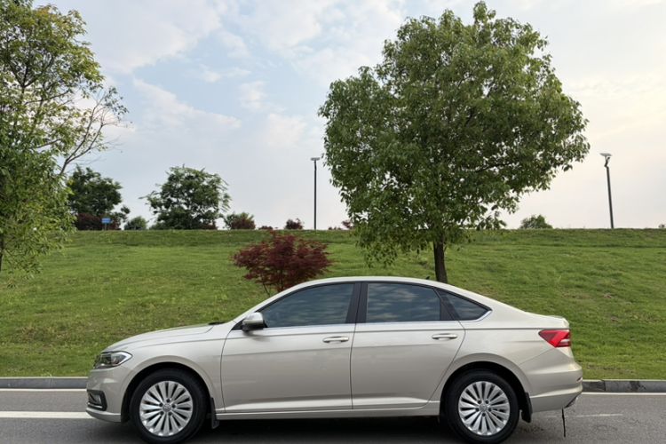 Used Volkswagen Lavida 2019 1.5L Automatic Comfort Edition China VI Standard Exterior 4