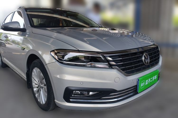 Used Volkswagen Lavida 2019 1.5L Automatic Comfort Edition China VI Standard Front Right 45 Deg