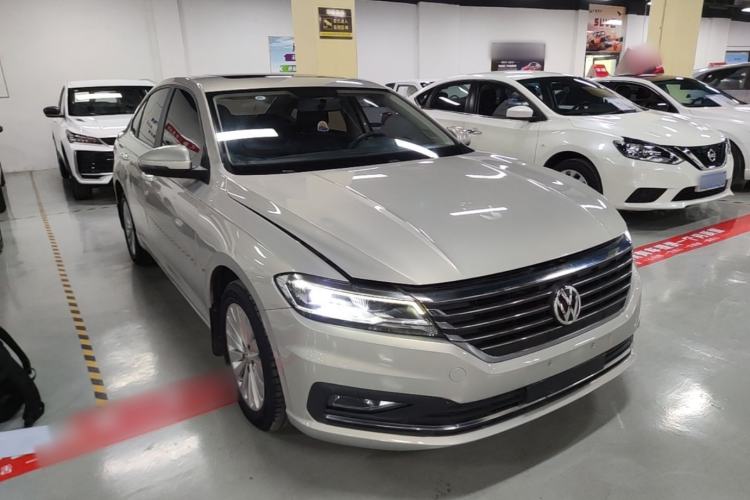 Used Volkswagen Lavida 2019 1.5L Automatic Comfort Edition China VI Standard Front Right 45 Deg