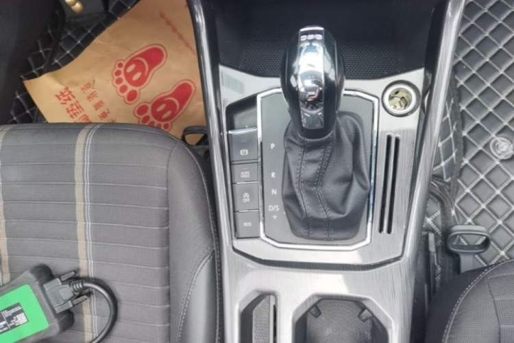Used Volkswagen Lavida 2019 280TSI DSG Comfort Edition China VI standard Gear Lever