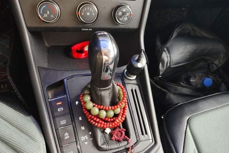 Used Volkswagen Lavida 2019 280TSI DSG Comfort Edition China VI standard Gear Lever