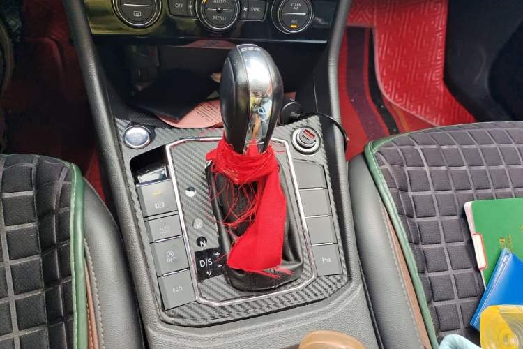 Used Volkswagen Lavida 2019 280TSI DSG Luxury Edition China VI Standard Gear Lever