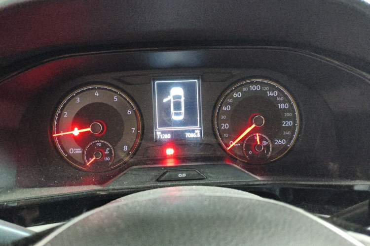 Used Volkswagen Lavida 2019 1.5L Manual Comfort Edition China VI Standard Instrument Cluster
