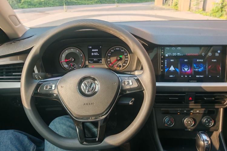 Used Volkswagen Lavida 2019 1.5L Automatic Comfort Edition China VI Standard Interior 1